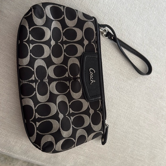 Moving - Picture 1 of 3